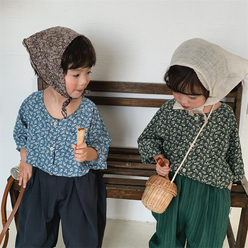 お勧め 春夏新作 子供服 森系男女 半袖上着 小花柄 レトロ シフォン ゆったり シャツ ブラウス 80-130 2色
