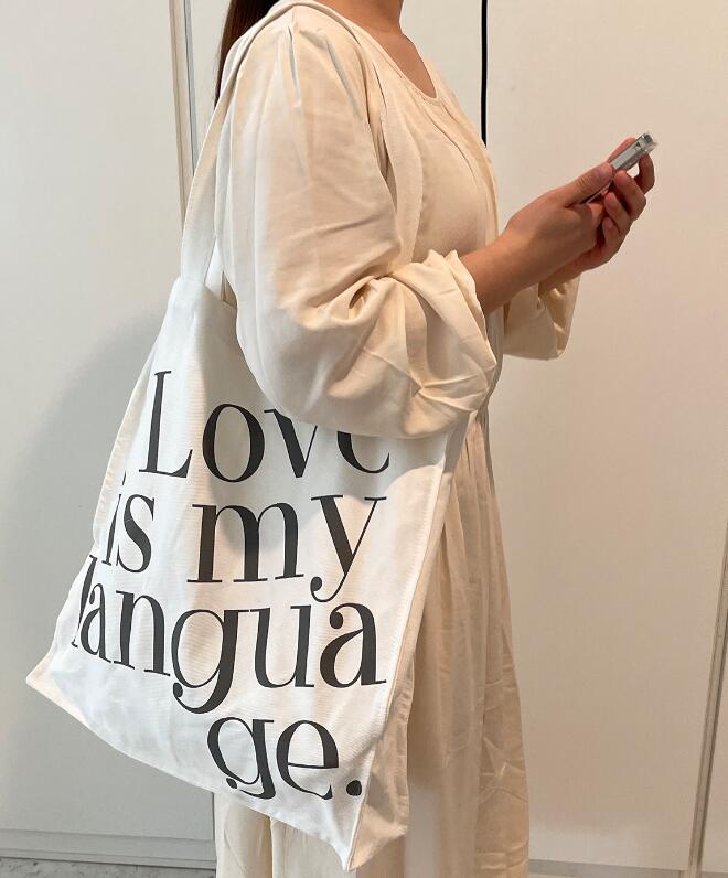 新登場★レディースバッグ　大容量バッグ★2色