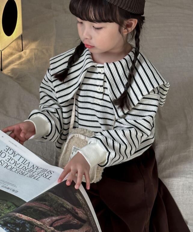 2023新品★子供服　トップス★100-140cm★2色