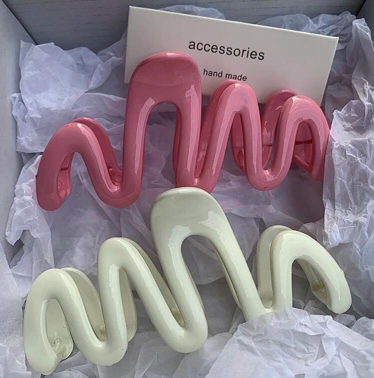 雑貨★髪飾り　ヘアビン★アクセサリー　6種選べ★