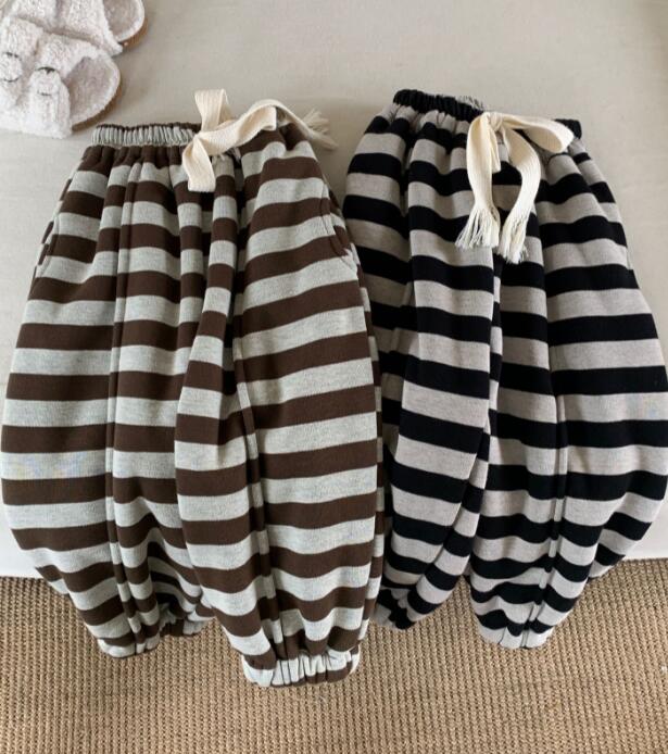 2023冬★子供服 　厚手ズボン★90-140cm★2色