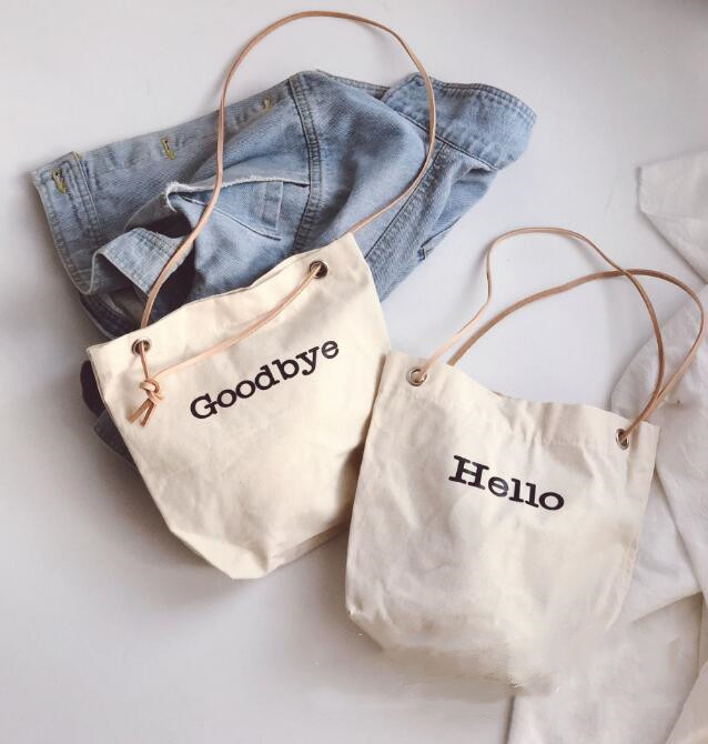 2024★キッズバッグ★ショルダーバッグ★肩掛け鞄★2色