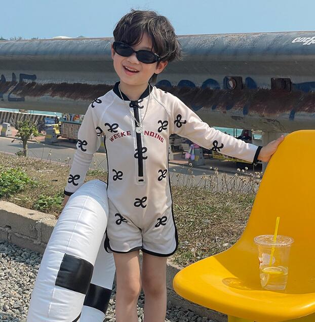 2024夏新品★子供服　水着★90-140★