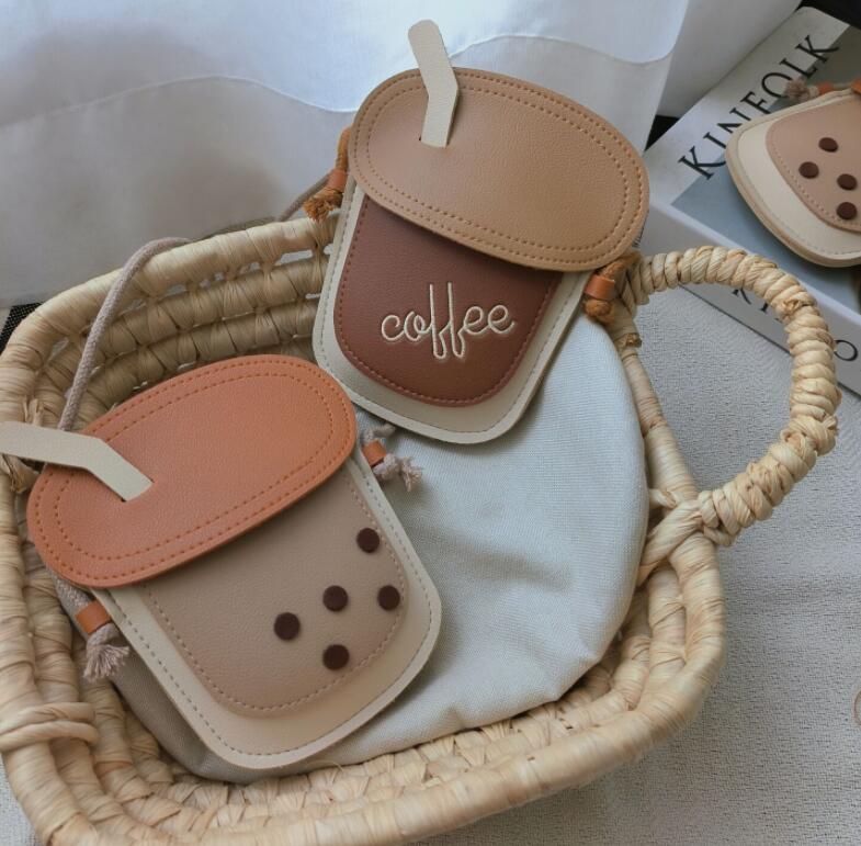 2024新型★子供用バッグ★ショルダーバッグ★2色