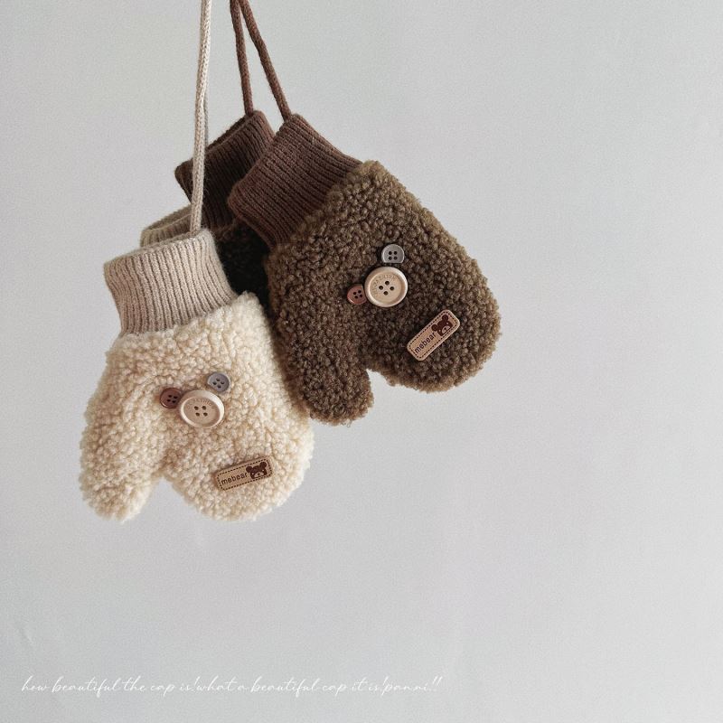 2024新品★大人気　キッズ用★子供　手袋★4色