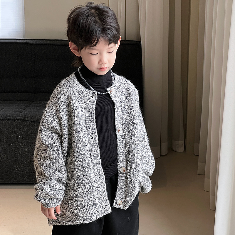 2024秋冬新品★子供服 　カーディガン★100cm〜150cm