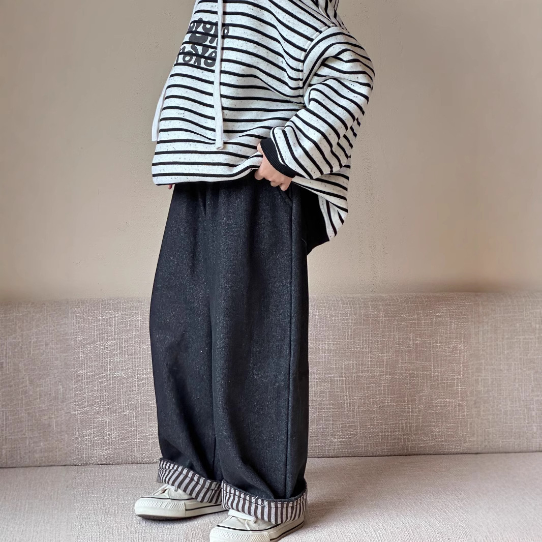 2024冬新入荷★子供服　ズボン★90cm〜140cm