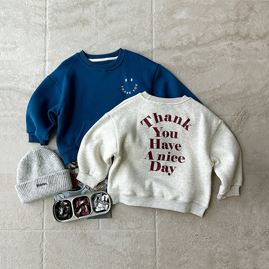 2024新品★子供服　パーカー　トップス★90cm〜130cm 2色