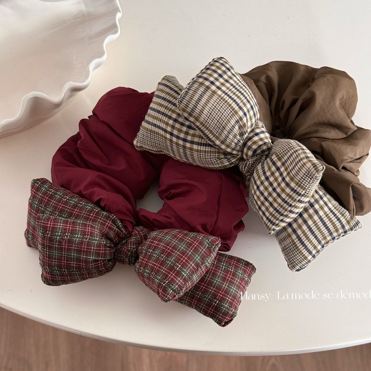 雑貨★髪飾り　ヘアバンド　ヘアゴム★アクセサリー★2色