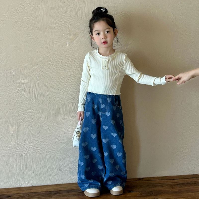 2025新入荷★子供服　トップス&デニムズボン★90cm〜140cm