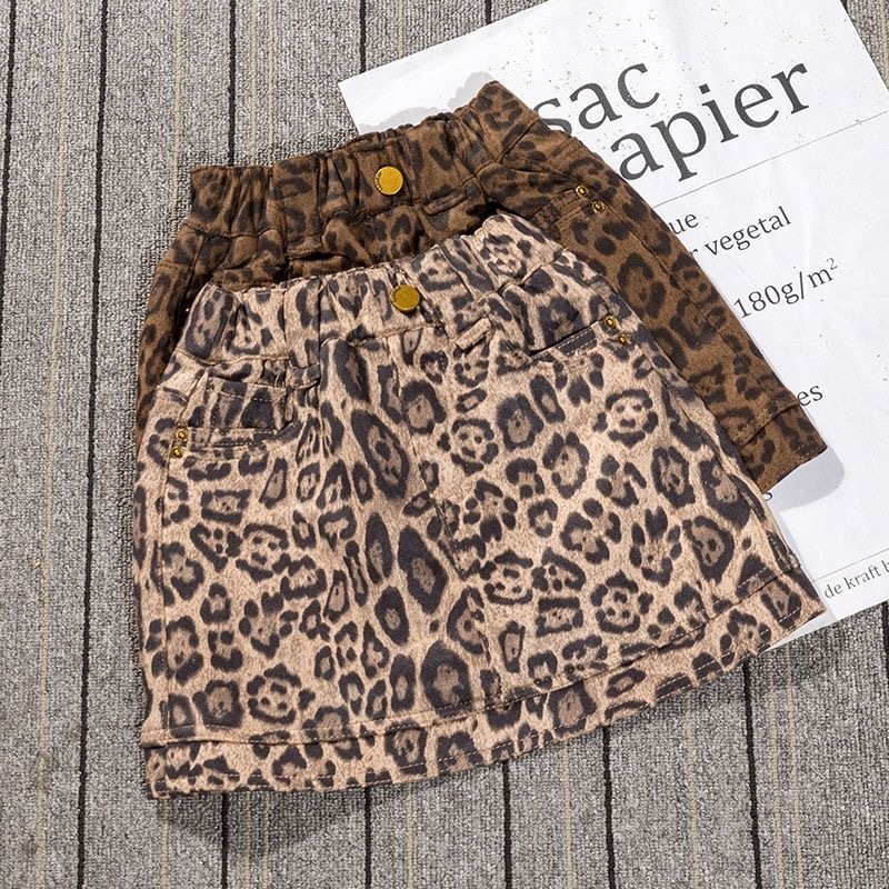 2025新品★子供服　スカート★90cm〜140cm 2色