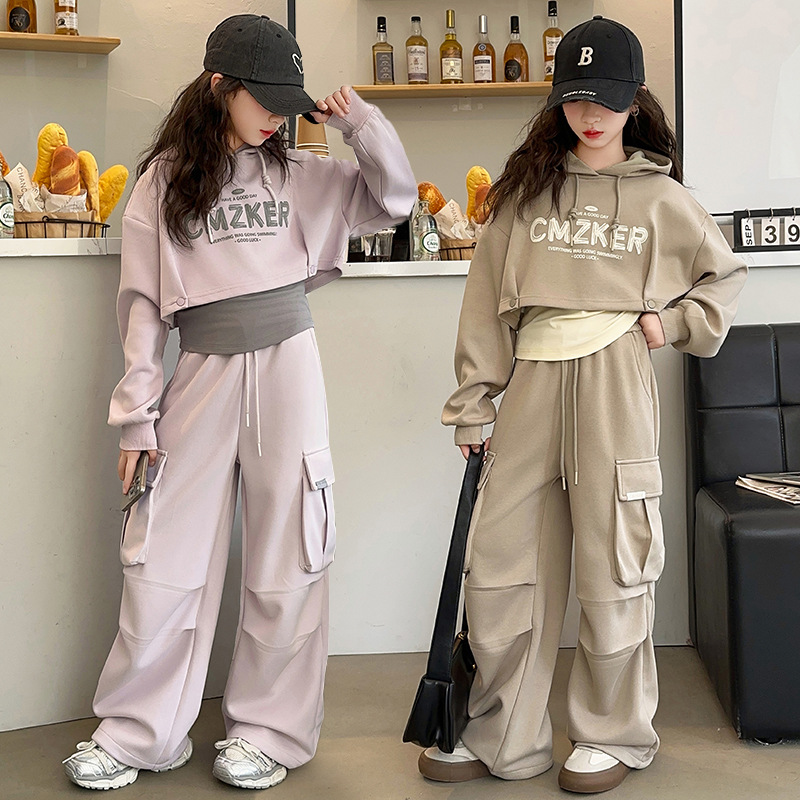 2025新品★子供服　セットアップ★120cm〜170cm 2色
