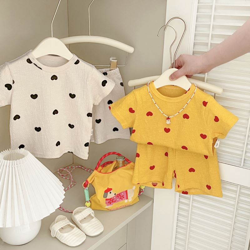 2025新品★子供服　セットアップ★73〜110 2色