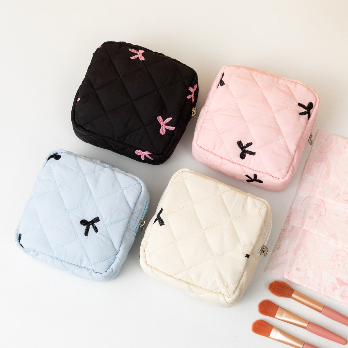 ★収納袋★刺繍化粧袋　ポーチ★4色