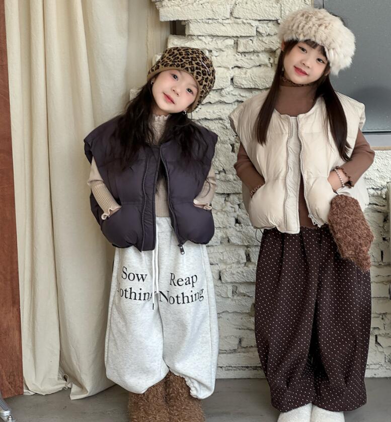 2025冬新品Y★子供服 　ベストコート★90cm〜150cm 2色