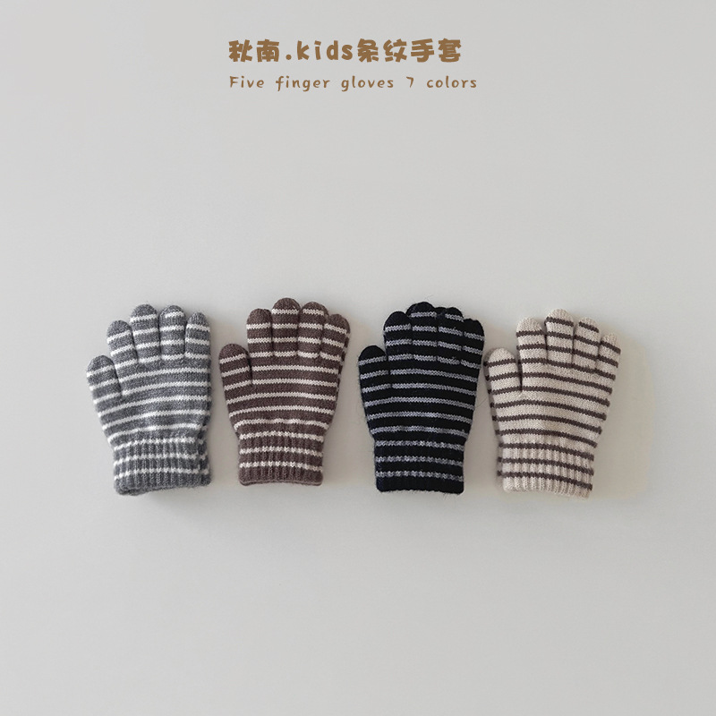 2025新品★大人気　キッズ用★子供　手袋★7色