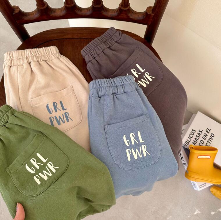 2023新品★子供服　ズボン★90-140cm★4色