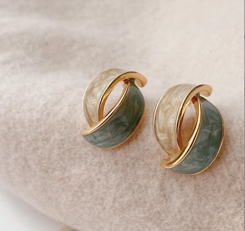 2023年春夏新作★レディース耳飾り★アクセサリー★个性★ファッション★イヤリング