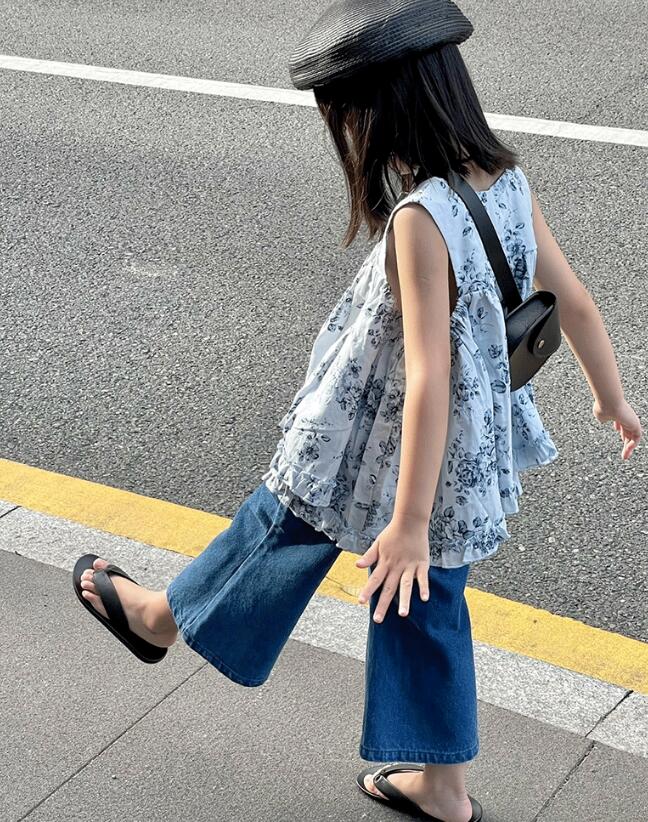 2023新品★子供服　デニムズボン★90-140cm★