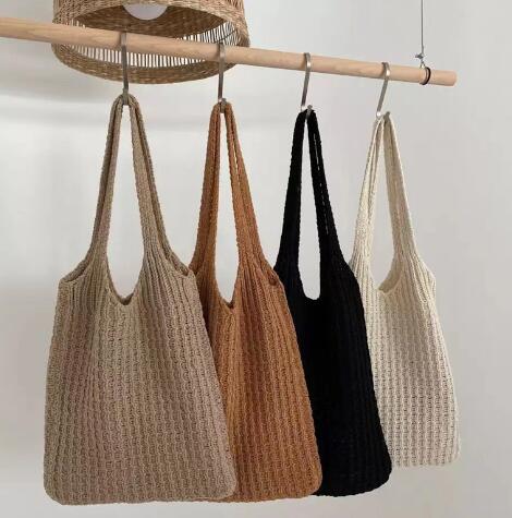 新登場★レディースバッグ　ニット　収納袋★5色