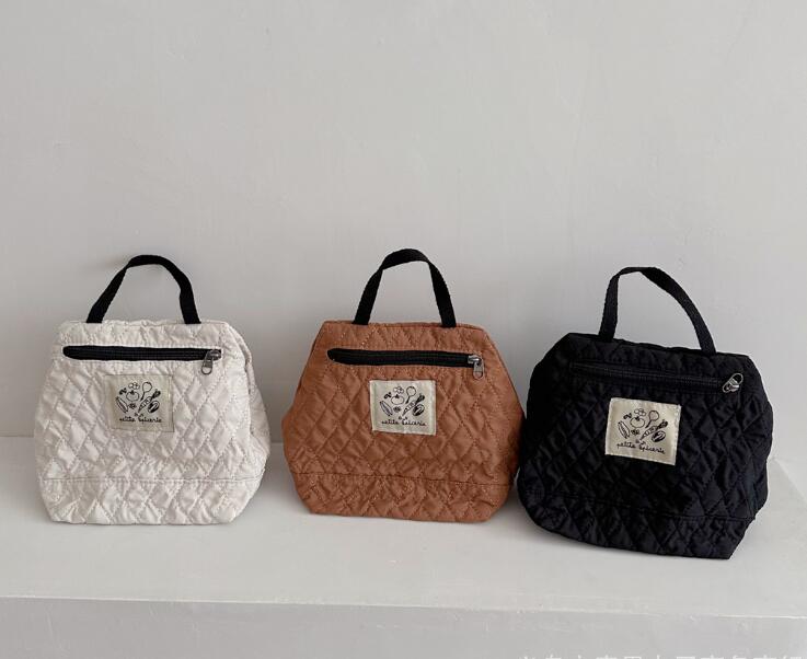 新登場★可愛い子供バッグ　ハンドバッグ★3色