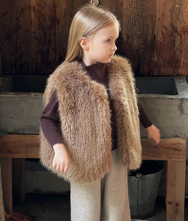 2023冬新品C★子供服　厚手ベストコート★90-150cm★