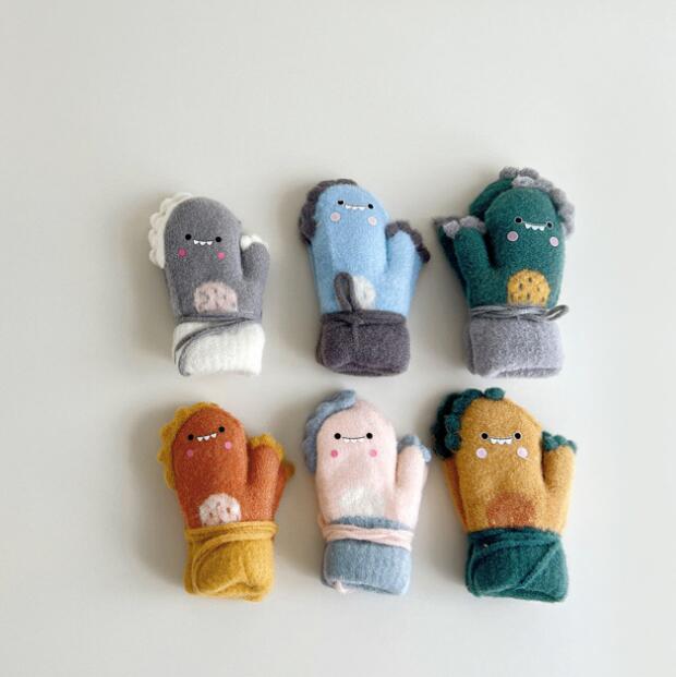 「2023秋冬」★手袋★子供用手袋★男女兼用★防寒★キッズ★暖かい★ダイナソー★6色