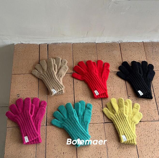 2023新品★大人気　キッズ用★子供　手袋★6色