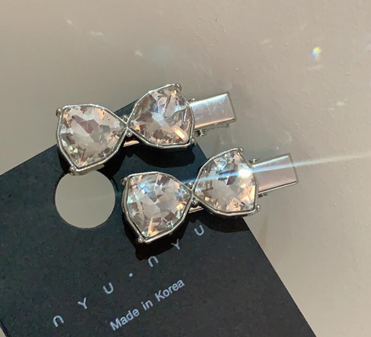 2023新品★髪飾り　ヘアビン★アクセサリー　★1ペア