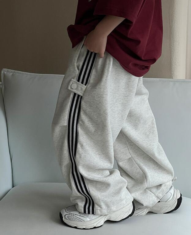 2024年新品★子供服 　ズボン★90-140cm★2色