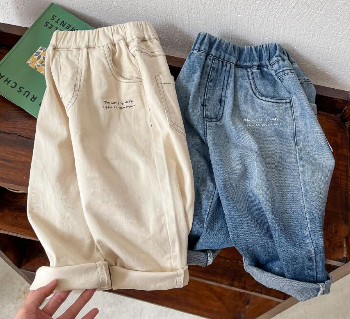 2024年★子供服　デニムズボン★90-130cm★2色