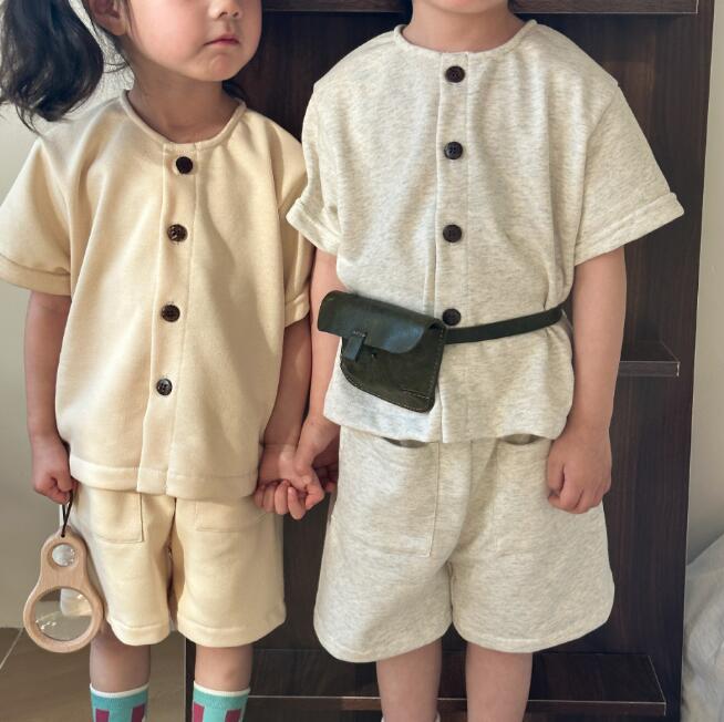 「2024」子供服★トップス+パンツ★セットアップ★男女兼用★韓国風子供服★2色★80-150CM