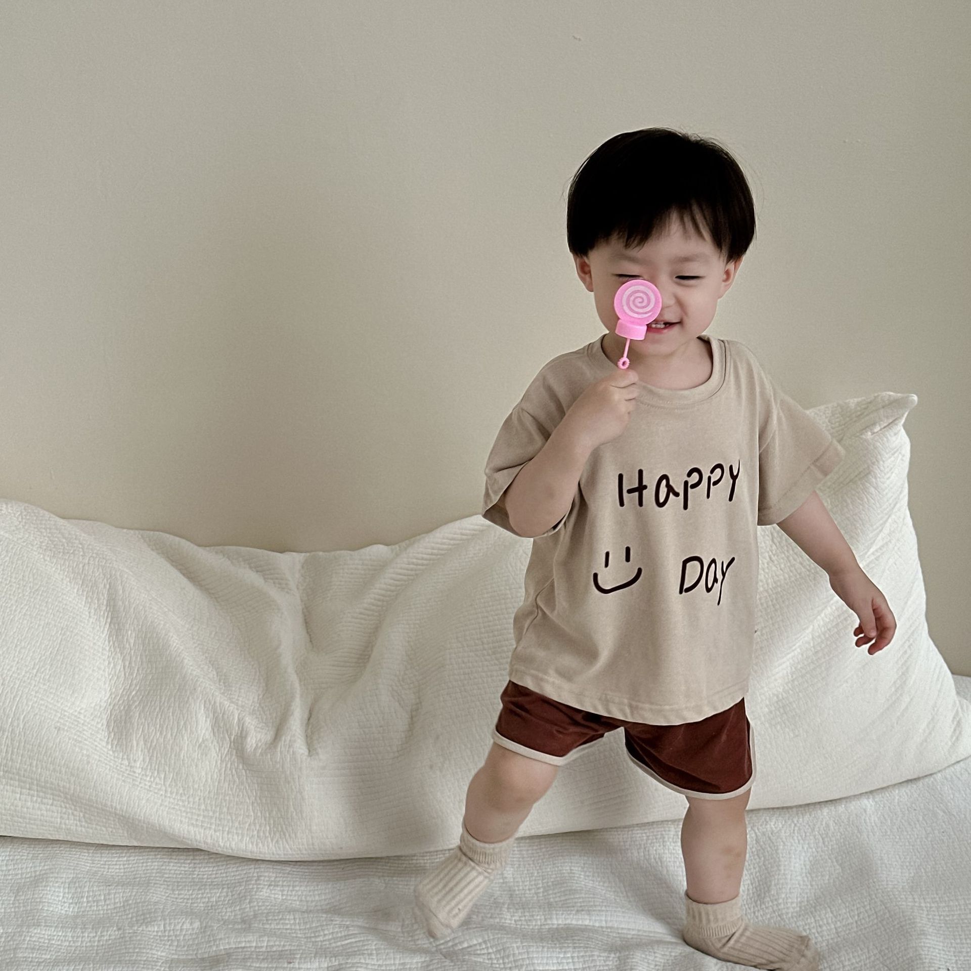 「2024」子供服★トップス+ショートパンツ★セットアップ★韓国風子供服★2色66cm〜100cm