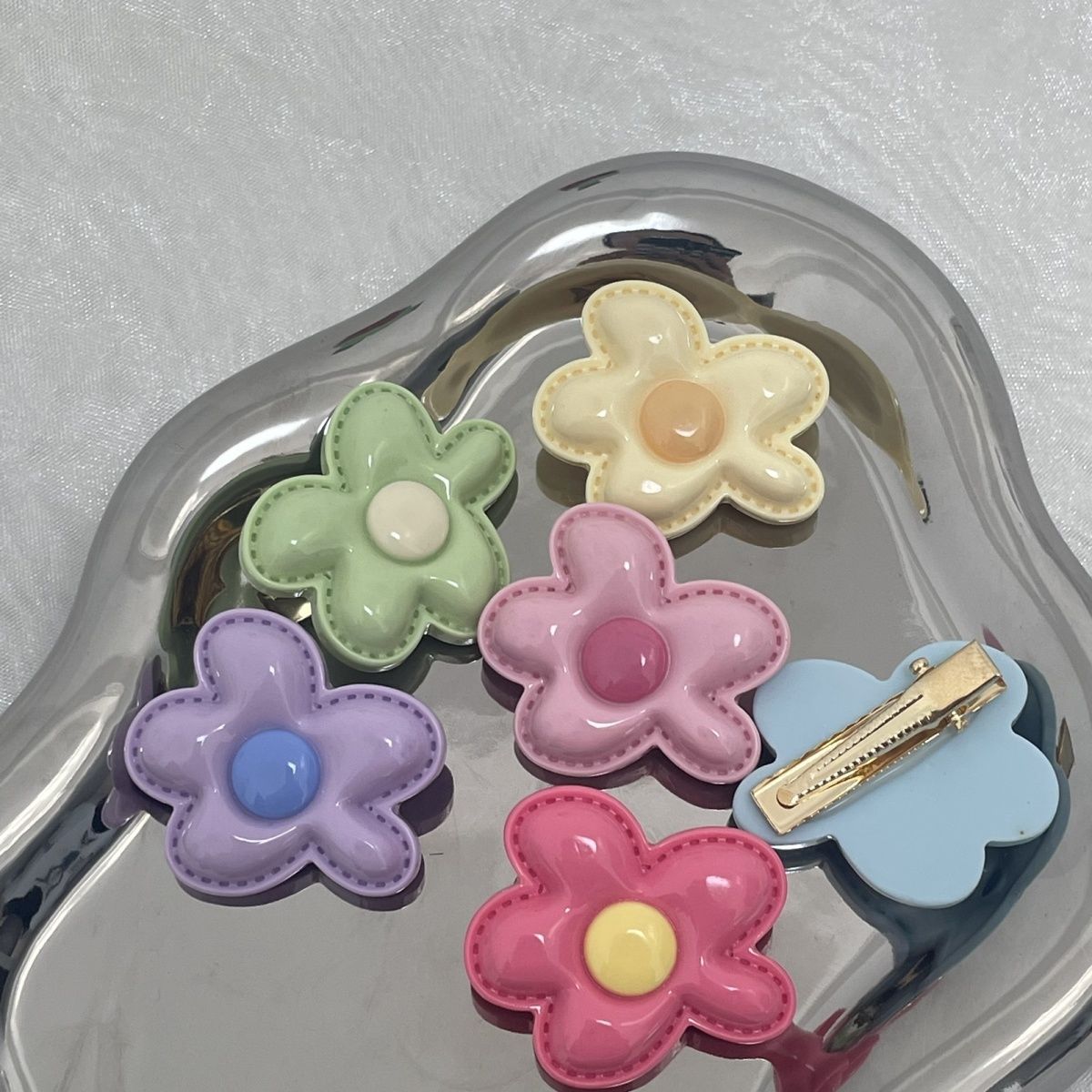 雑貨★髪飾り　ヘアビン★アクセサリー★6色