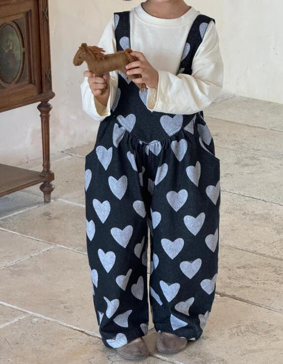 2024秋新入荷J★子供服　サロペット★90cm〜140cm