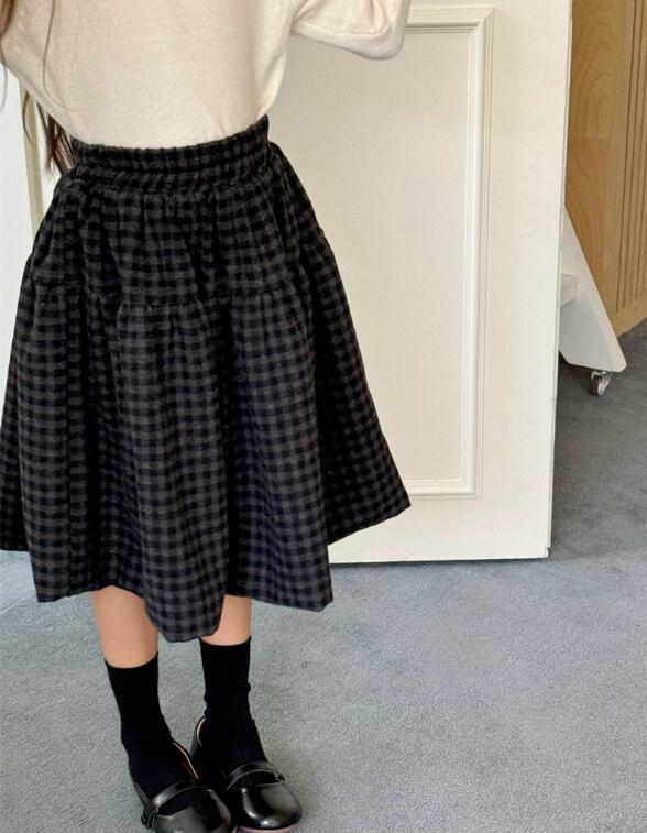 2024新品CL★子供服　厚手スカート★90cm〜140cm