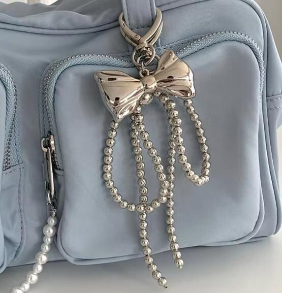 ★可愛いキーホルダー　装飾品★キーチェーン★2色