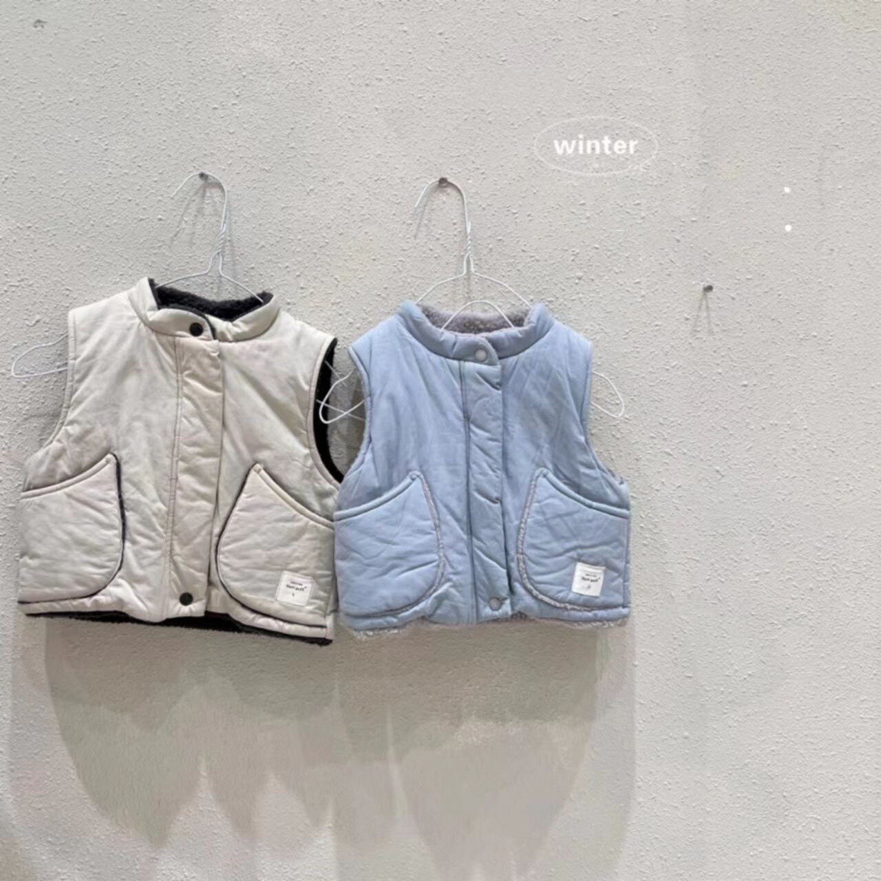2024冬新品★子供服 　ベストコート★73CM〜110cm 2色