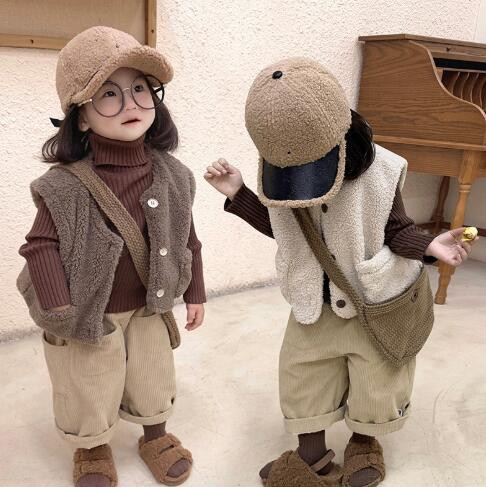 2024新品★子供服 　ベストコート★90cm〜140cm 2色