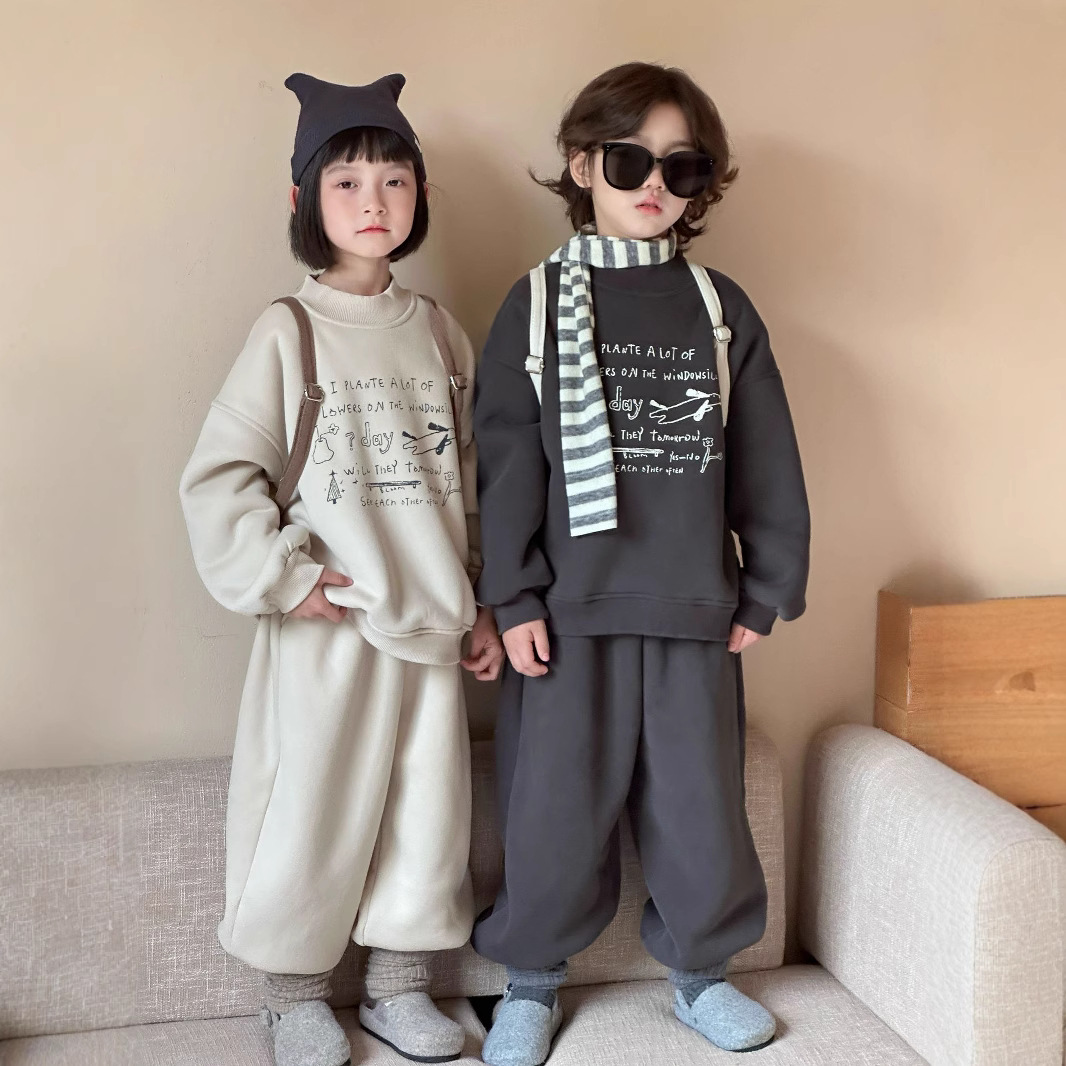 2024冬新入荷★子供服　セットアップ★90cm〜140cm 2色