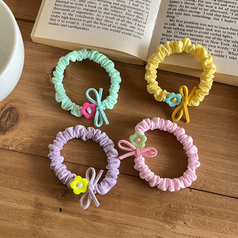 雑貨★子供用髪飾り　ヘアバンド　ヘアゴム★アクセサリー★4色