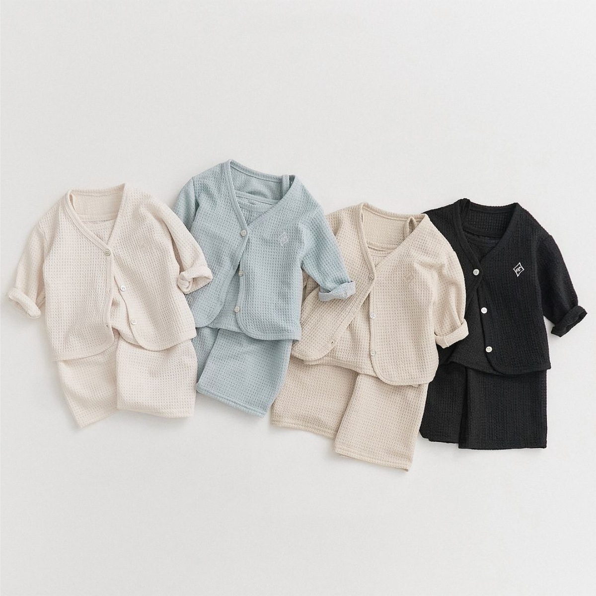 2025春品MS★子供服　カーディガン&吊りトップス&ズボン分けて★73CM〜100cm 2色