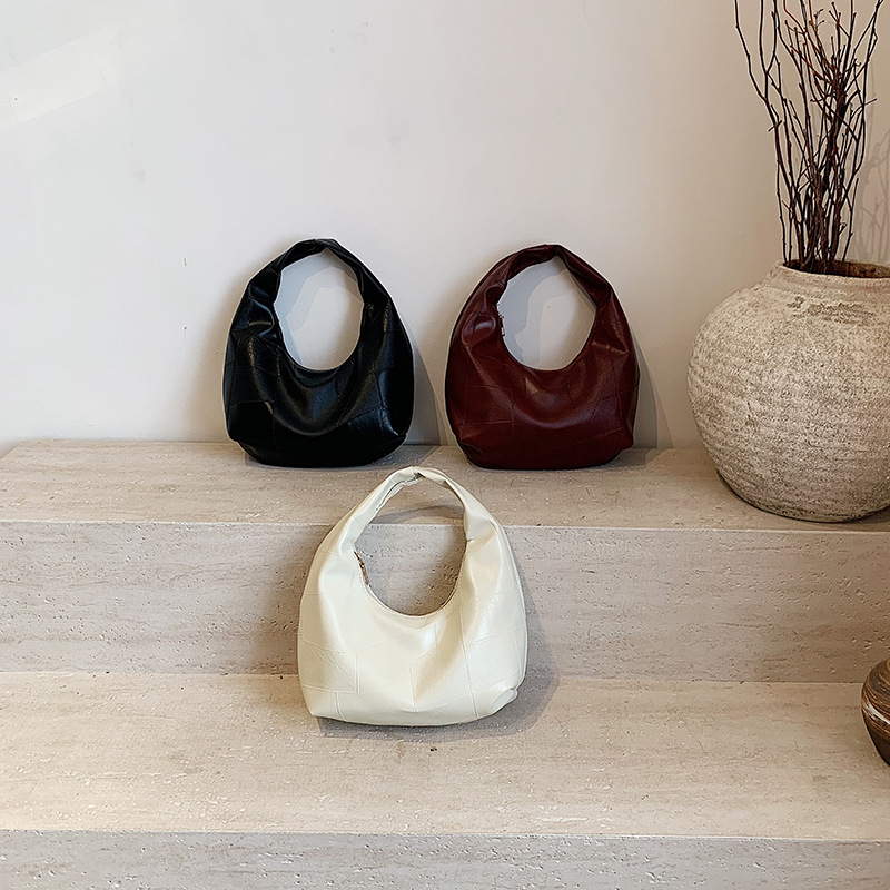 「2025」バッグ★ショルダーバッグ★ハンドバッグ★手提げバッグ★ 3色