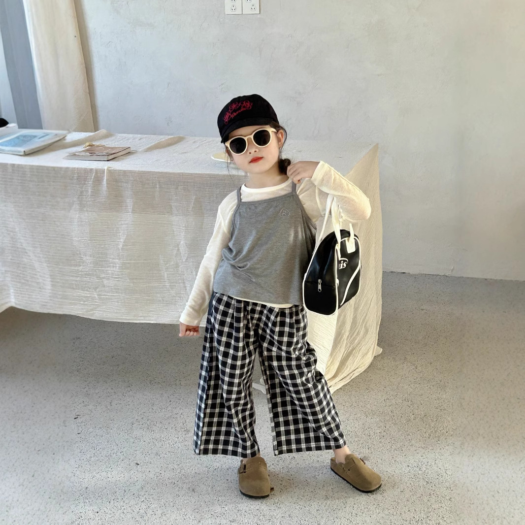 2025新作★子供服　トップス&吊りベスト&ズボン分けて★90cm〜140cm