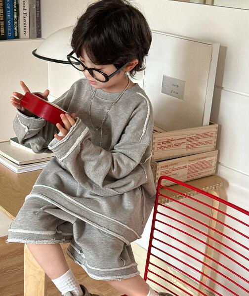 「2025」子供服★トップス+ズボン★セットアップ★韓国風子供服★100cm〜140cm