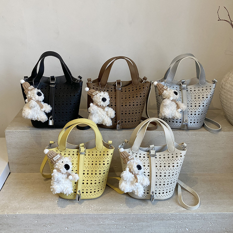 2025★肩掛け鞄★ショルダーバッグ★ 5色