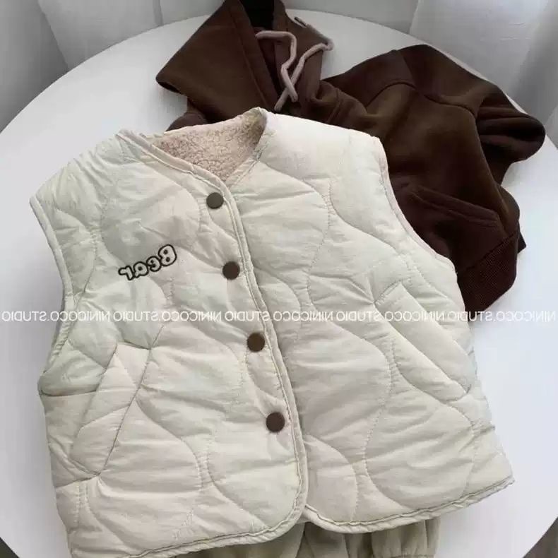 2025秋冬新品★子供服 　ベストコート　両面起用★90cm〜120cm 2色