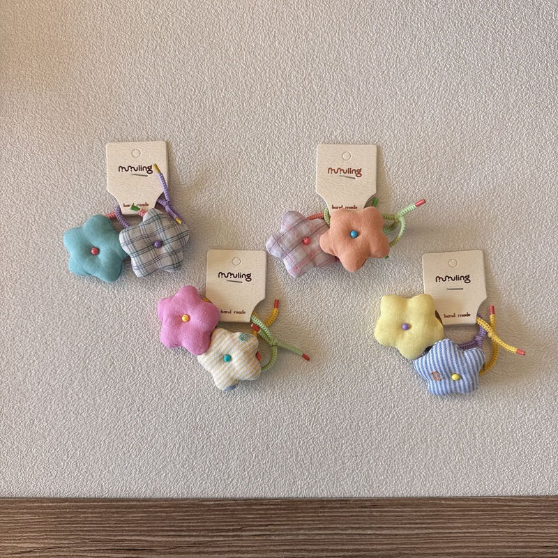 雑貨★子供用髪飾り　ヘアバンド　ヘアゴム★アクセサリー★4色