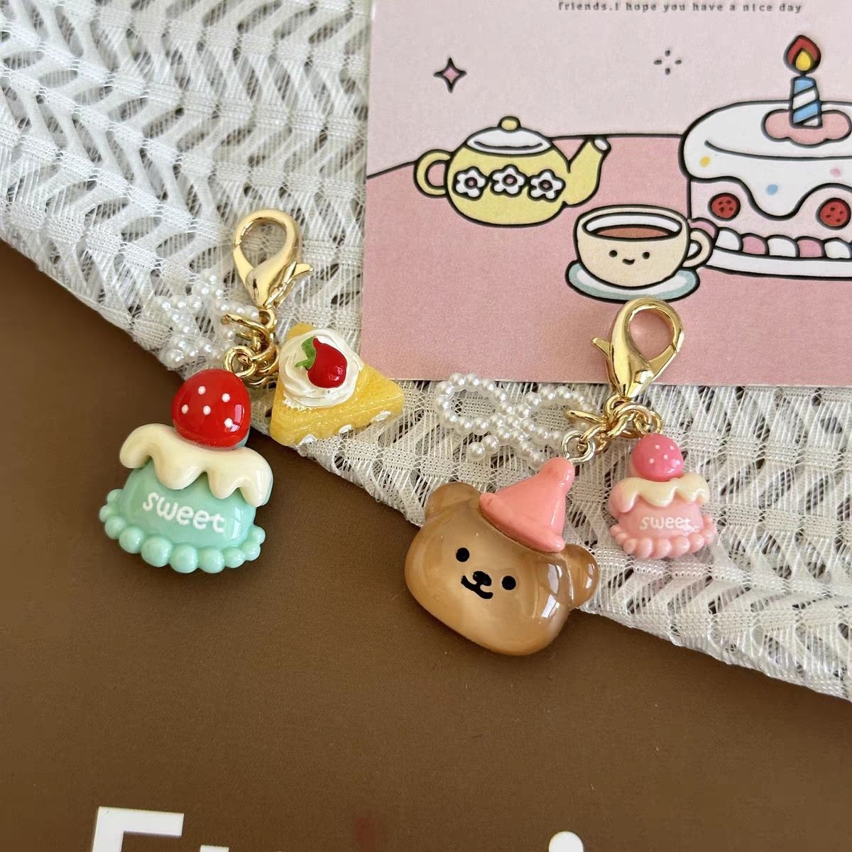 ★可愛いキーホルダー　装飾品★キーチェーン★バッグチャーム