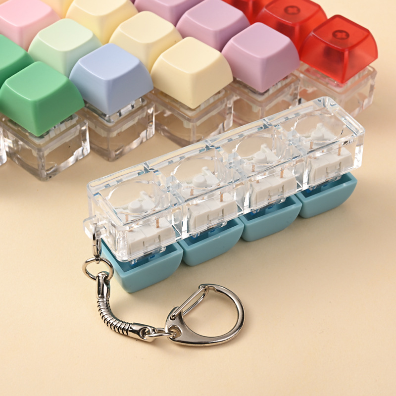 ★キーボードキーホルダー　装飾品★ストレス解消★押すスクイーズおもちゃ